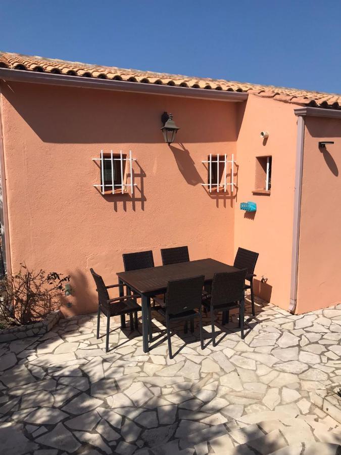 Villa Mit Grossartigem Panoramablick Auf Das Meer Und Direkt Am Pool 拉克鲁瓦瓦尔梅 外观 照片
