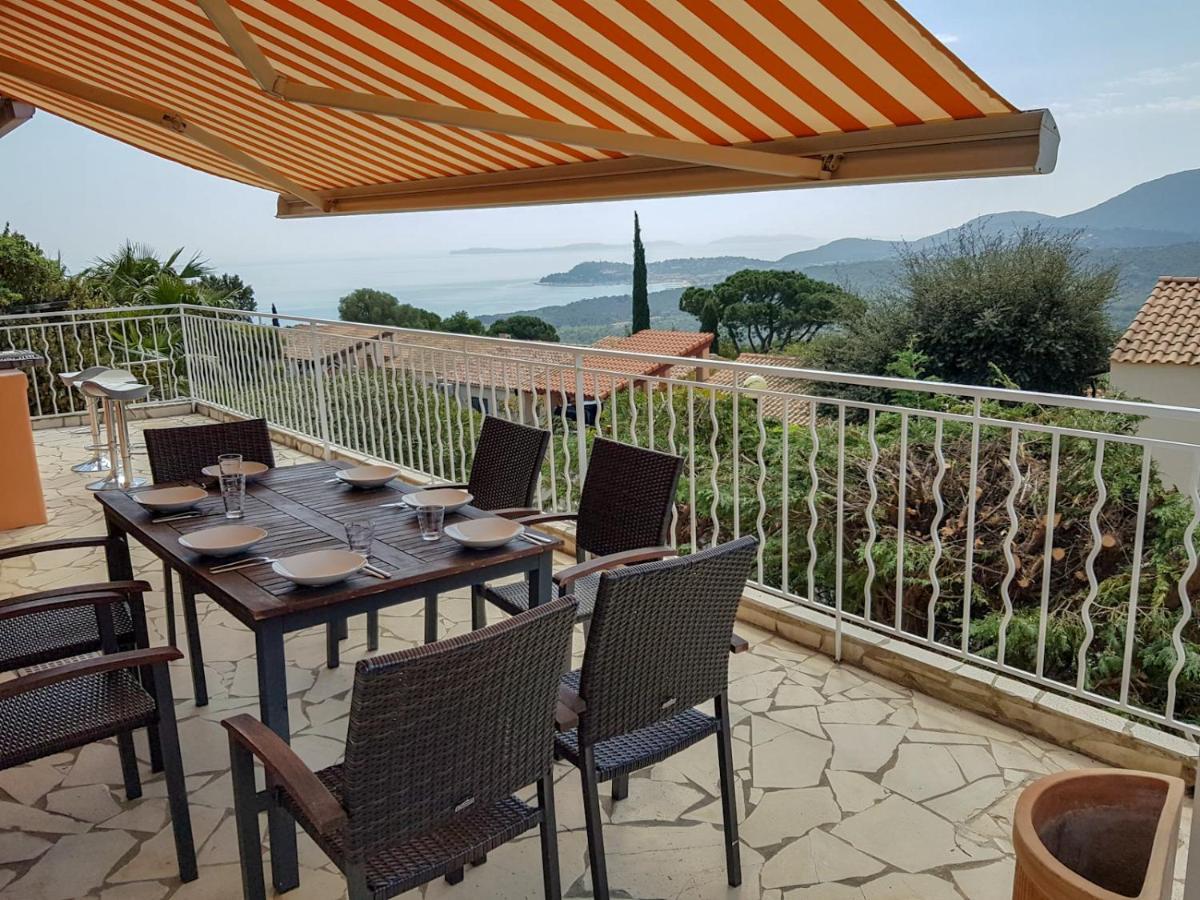 Villa Mit Grossartigem Panoramablick Auf Das Meer Und Direkt Am Pool 拉克鲁瓦瓦尔梅 外观 照片