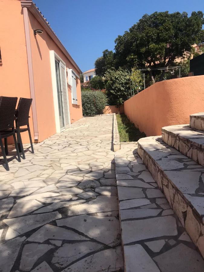 Villa Mit Grossartigem Panoramablick Auf Das Meer Und Direkt Am Pool 拉克鲁瓦瓦尔梅 外观 照片