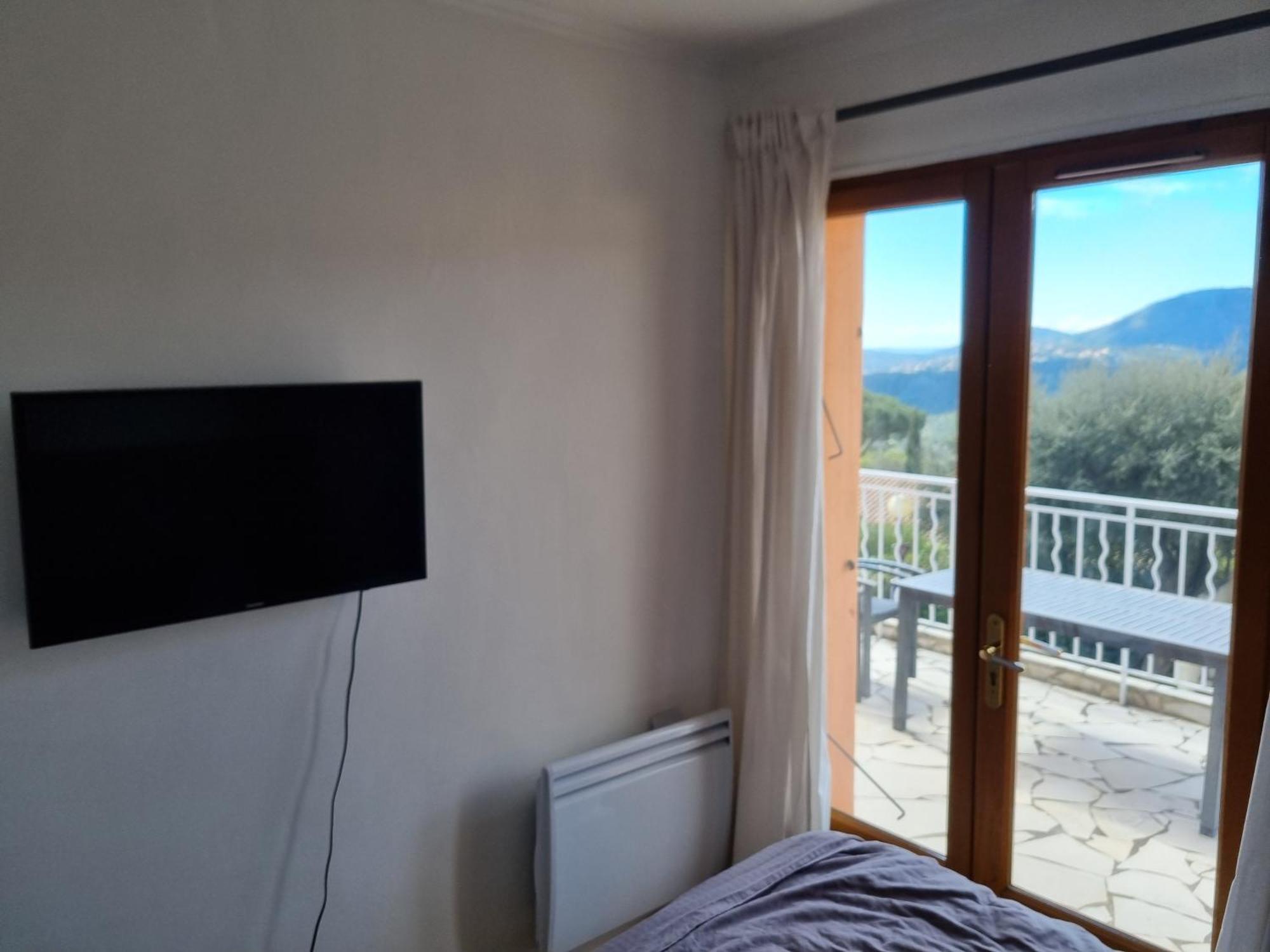 Villa Mit Grossartigem Panoramablick Auf Das Meer Und Direkt Am Pool 拉克鲁瓦瓦尔梅 外观 照片